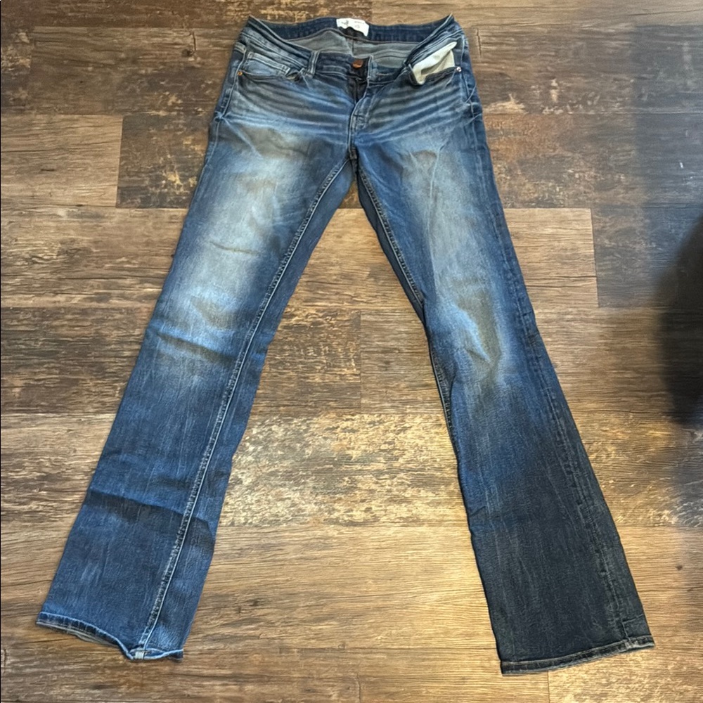 BKE slim fit low rise boot cut Jeans in Classic Blue